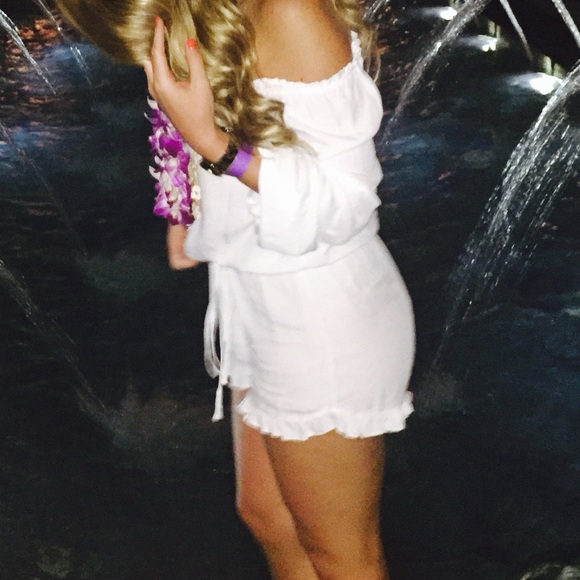 Brandy Melville white Romper - Picture 2 of 5